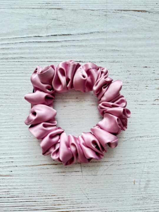 Satynowa gumka do włosów – PUDER mini