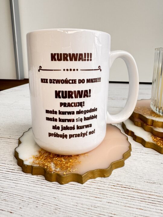 Kubek "Nie dzwońcie do mnie” – śmieszny kubek dla zapracowanych