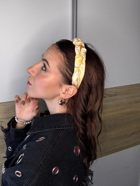 Opaska do włosów cienka marszczona BANANA SMOOTHIE – stylowy dodatek na każdą okazję