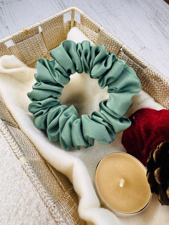 Satynowa gumka do włosów – SZAŁWIA mini