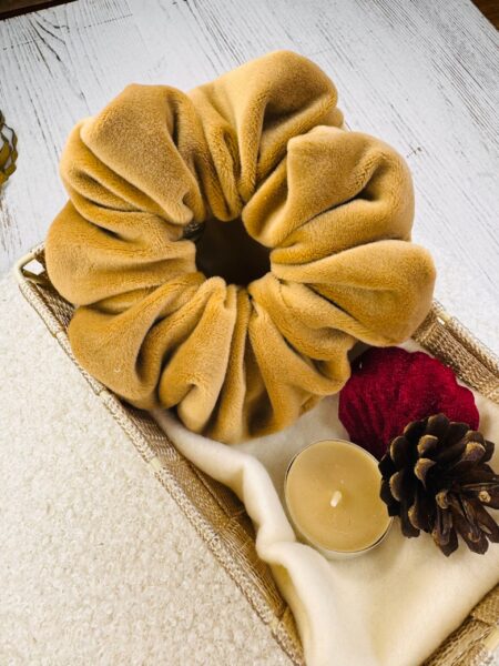 Welurowa gumka do włosów – CARMEL medium