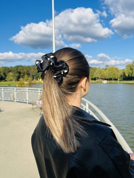 Satynowa gumka do włosów – MIDNIGHT DOTS medium