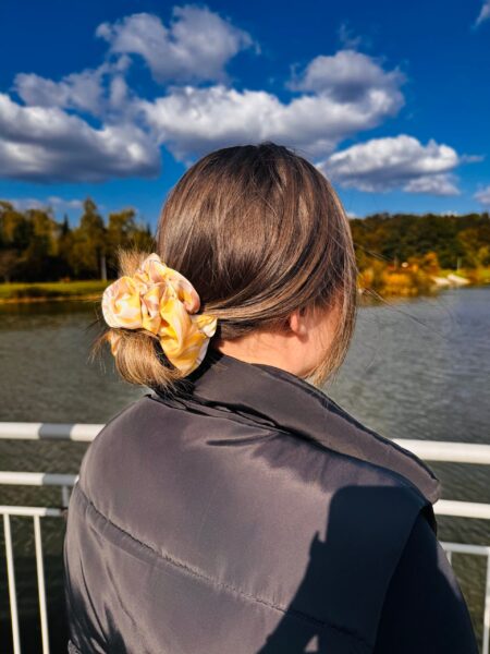 Satynowa gumka do włosów – BANANASMOOTHIE medium